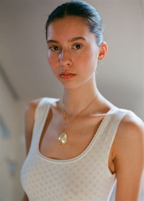 felice siemons|Fé’s Tale by Elina Nova — WÜL Magazine.